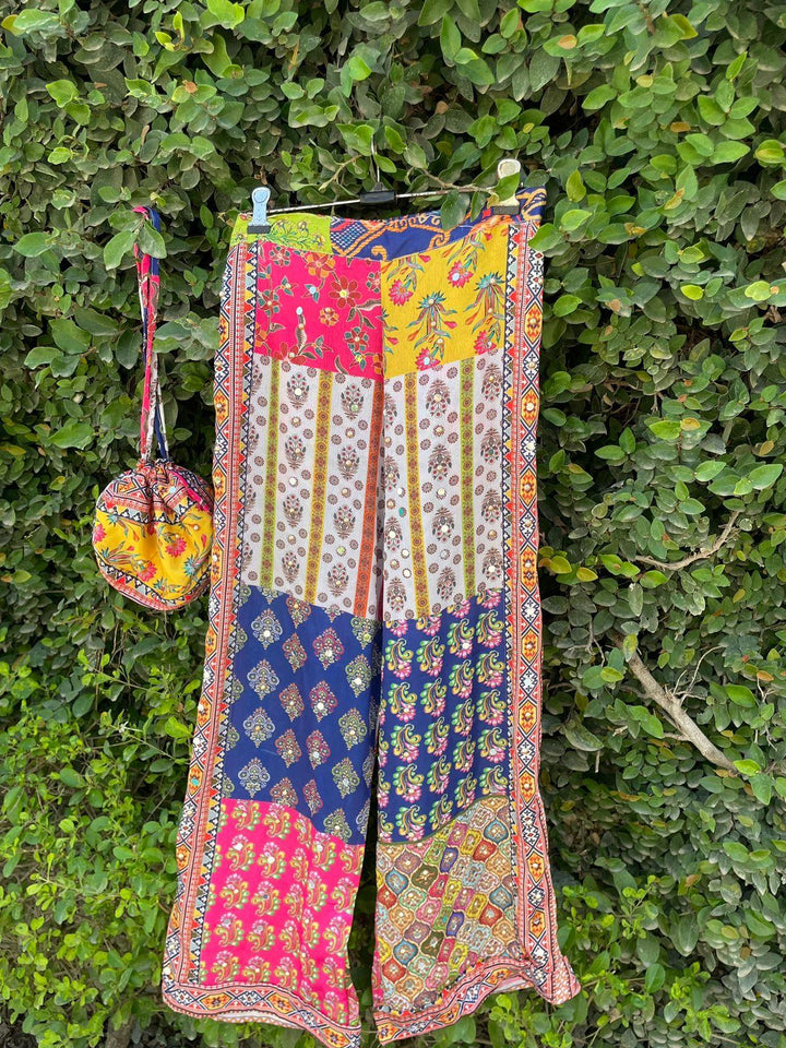 The Sunlit Courtyard Set