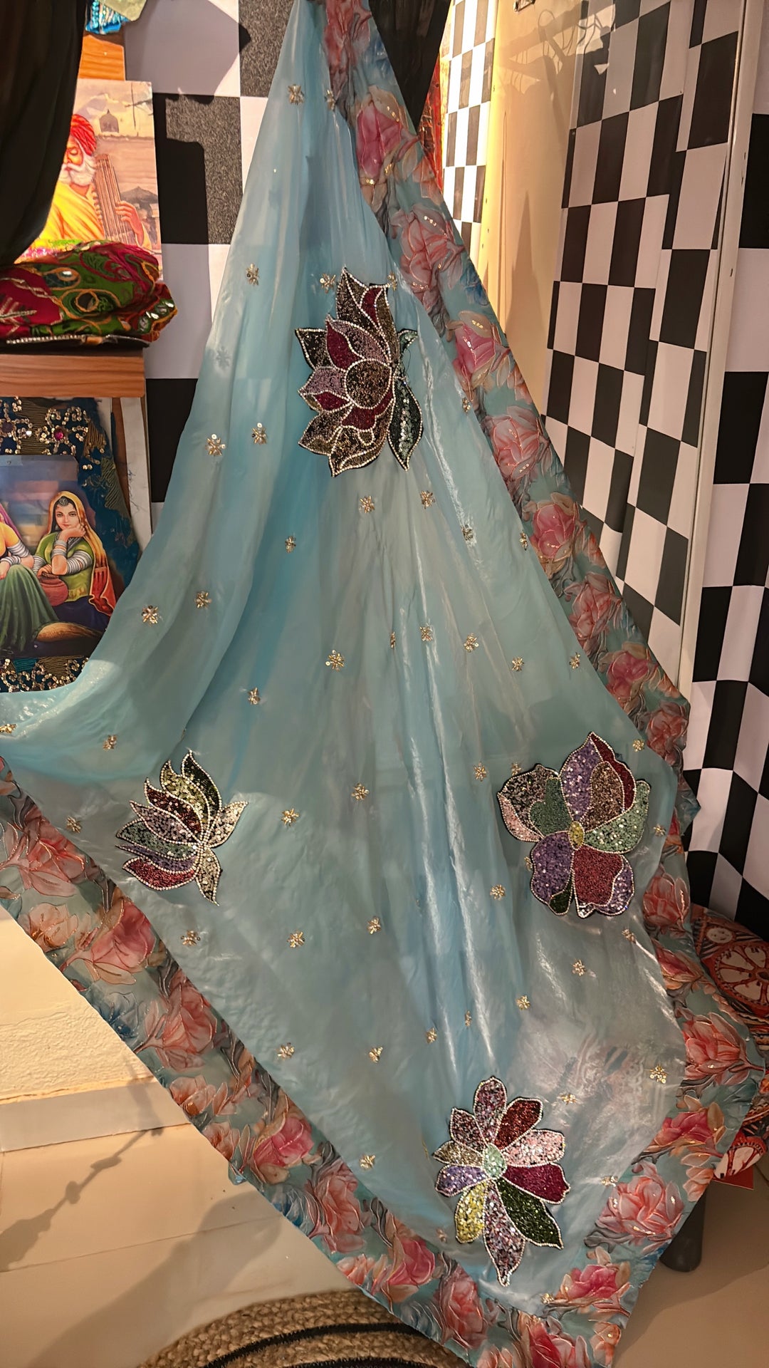 Pariza - Lotus Embroidered Suit Set