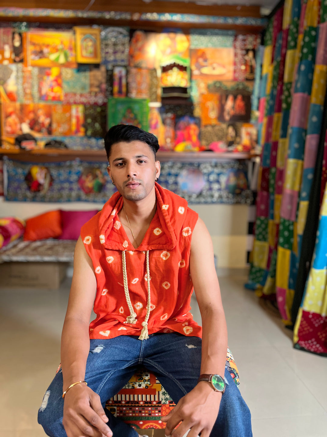 Men Orange Bandhani Sleeveless  shirt with hood