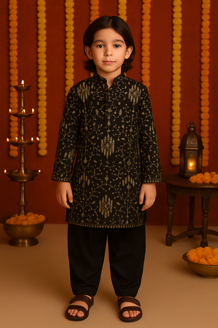 Noor Embroidered Kurta & Pant Set