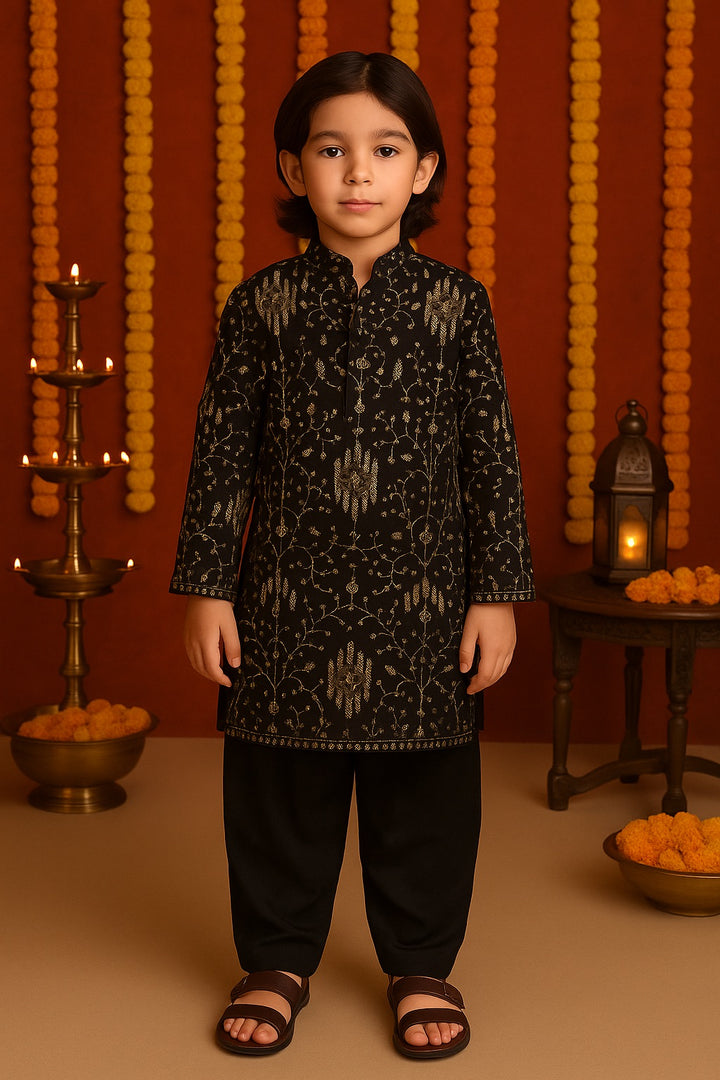 Zar-e-Noor Kurta Set