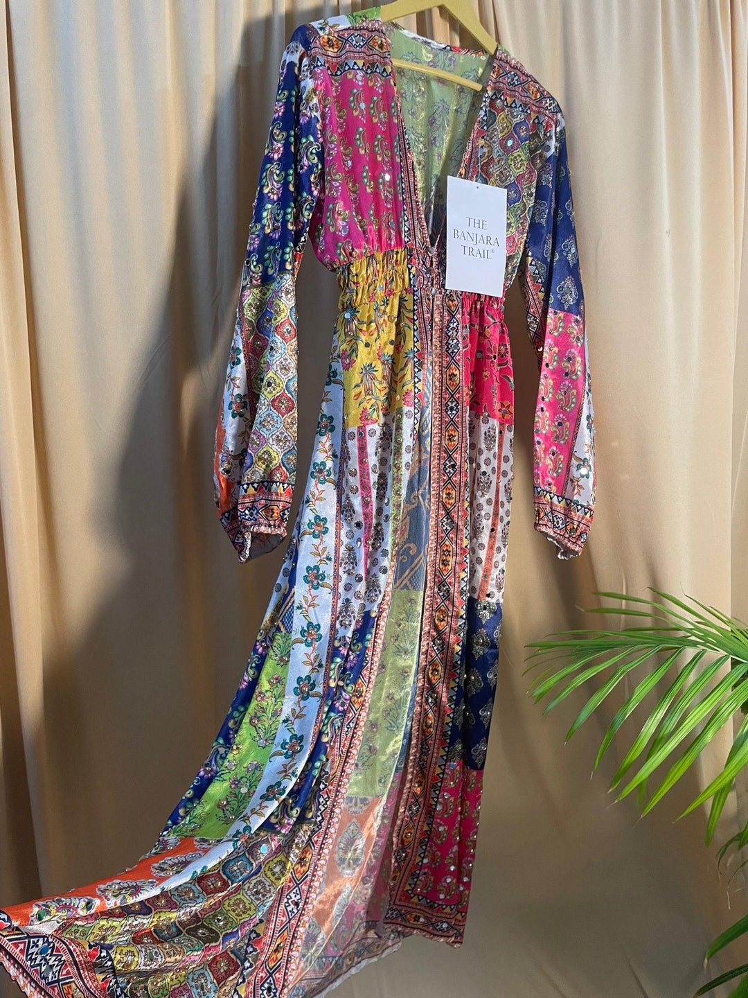 Aaina Maharani shrug - banjaratrail