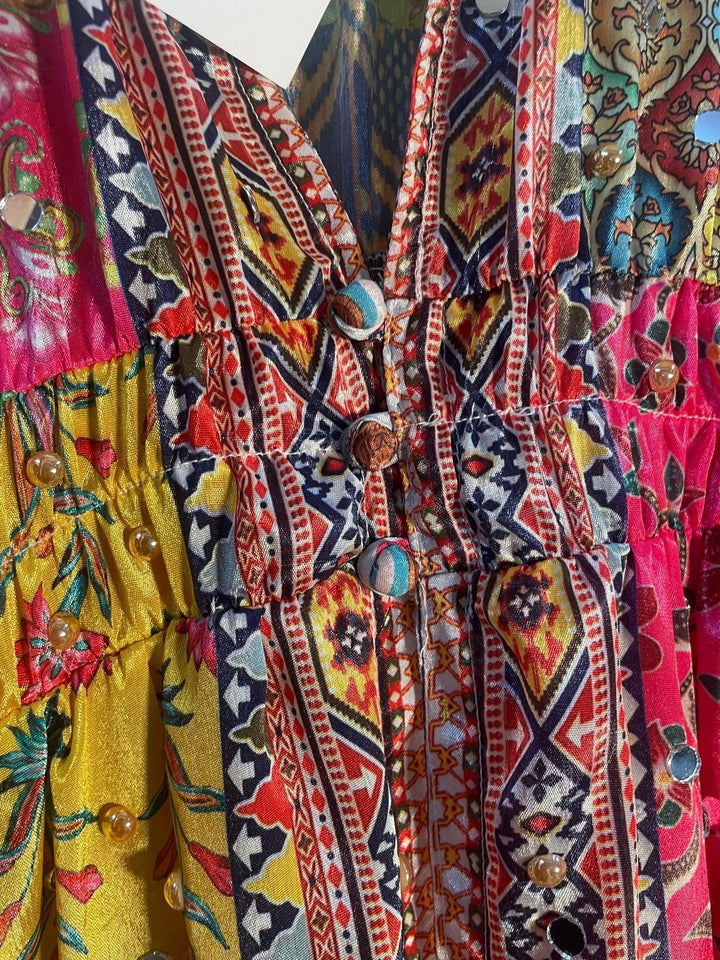 Aaina Maharani shrug - banjaratrail