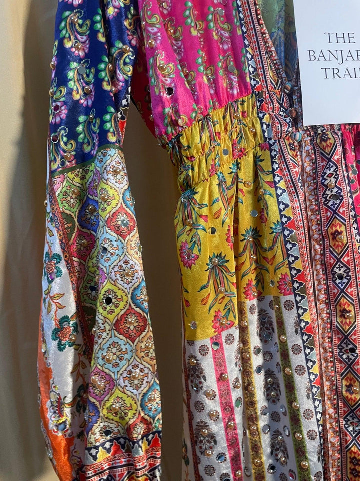 Aaina Maharani shrug - banjaratrail