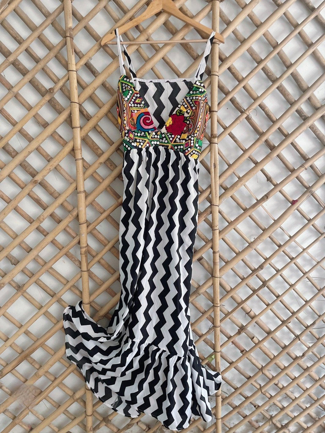 Black White Zig Zag Banjara Maxi - banjaratrail