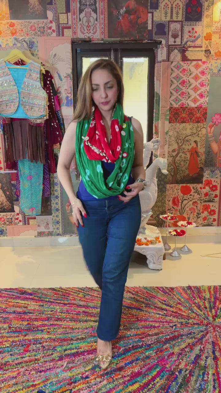 Bandhani Cowrie & Mirrorwork Scarf – Red & Green Festive Edit