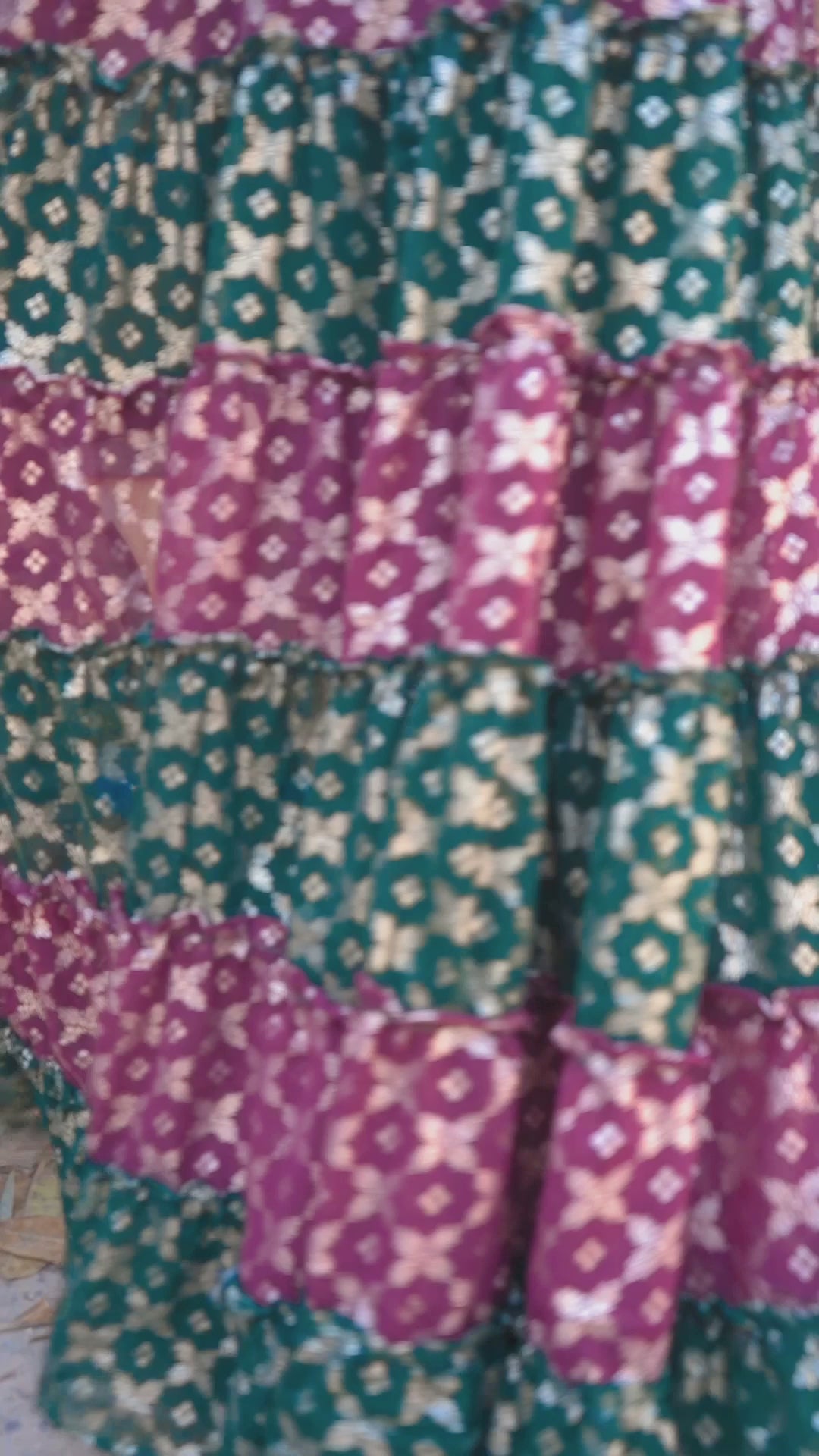 ‘Aisha’-Banarasi Foil Print Shrug