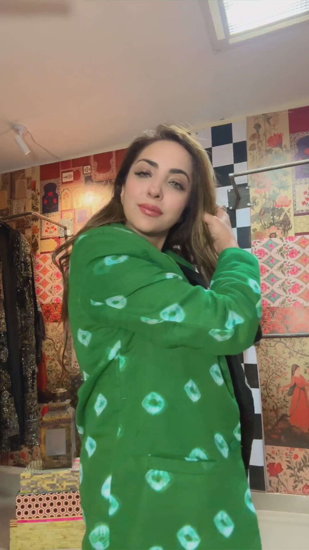 Dual-Tone  Green & Black Bandhani Statement Blazer